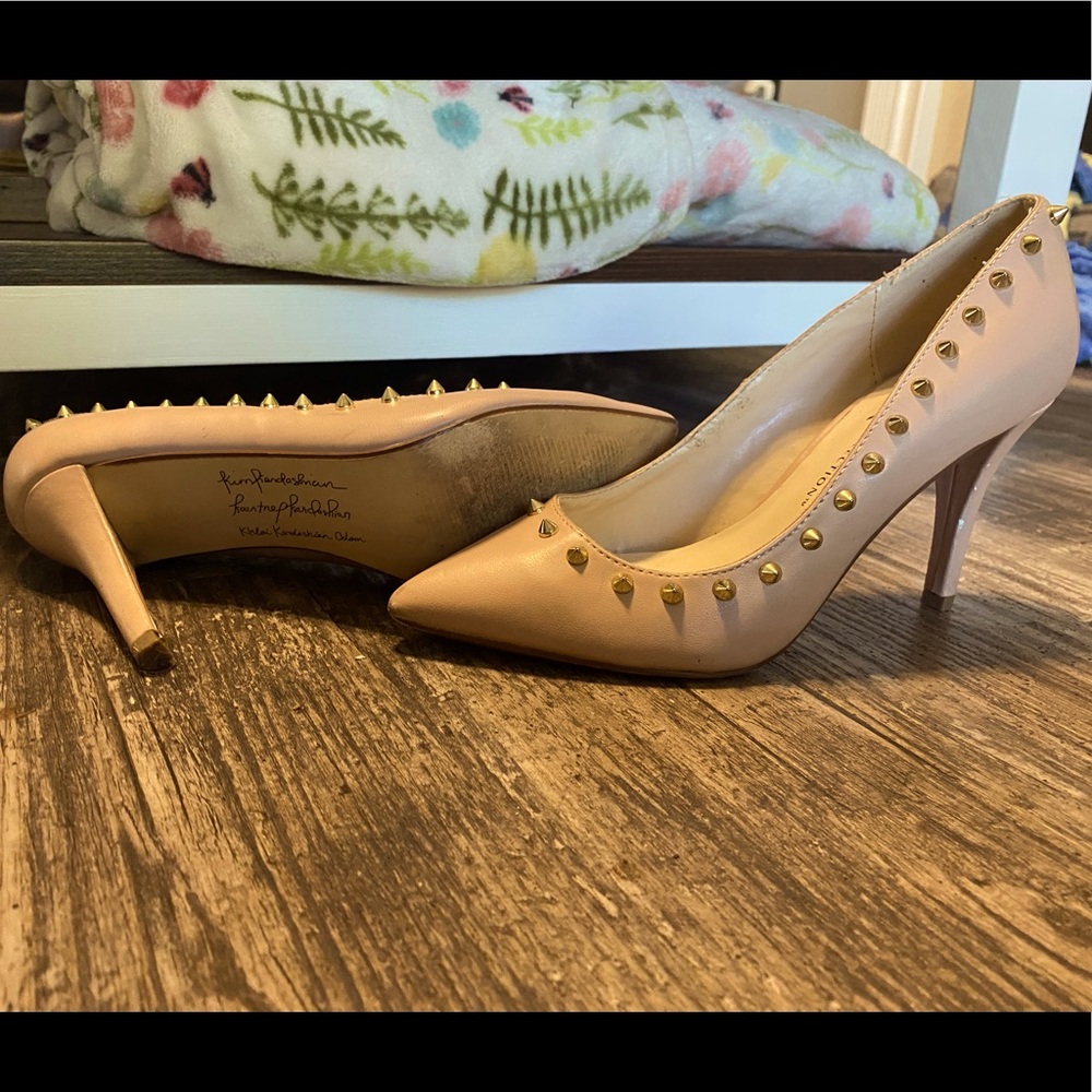 Nude studded pumps!